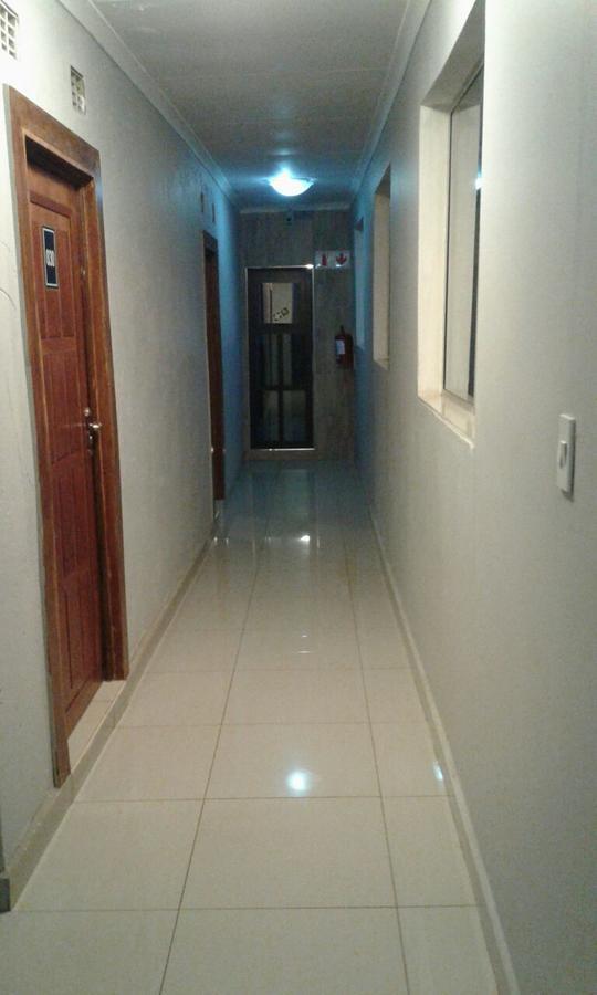 Central Lodge Hotels Johannesburg Bagian luar foto