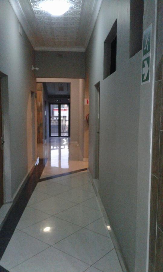 Central Lodge Hotels Johannesburg Bagian luar foto