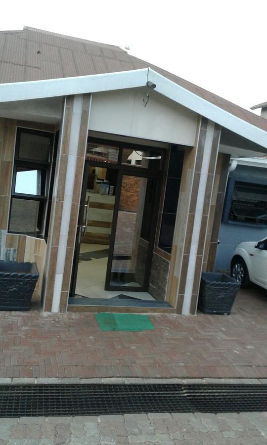 Central Lodge Hotels Johannesburg Bagian luar foto